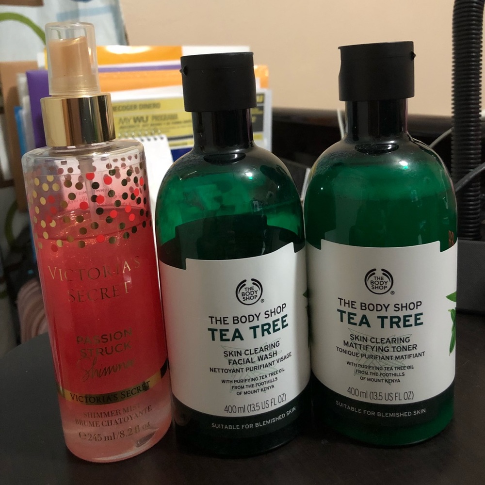 The Body Shop Tea Tree Facial Wash, Toner & VS